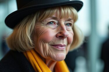 Camilla Parker Bowles aperçue en solo à l’aéroport : un moment inattendu qui captive les voyageurs